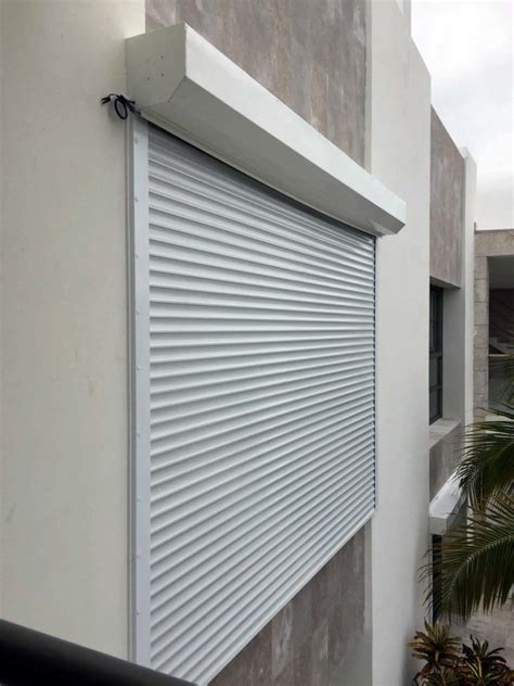 Cortinas Anticicl Nicas De Aluminio Enrollable Stormcatcher