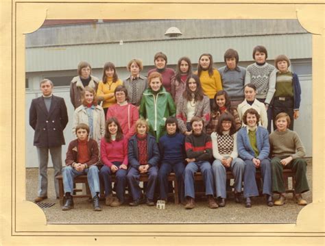 Photo de classe 4ème C de 1975 Collège Raymond Loewy Copains d avant