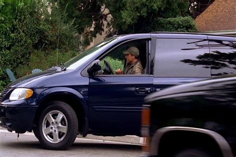 Imcdb Org Dodge Caravan Sxt Rs In Criminal Minds