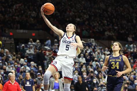 Uconn Womens Basketball Defeats No 24 Notre Dame 73 54 The Uconn Blog