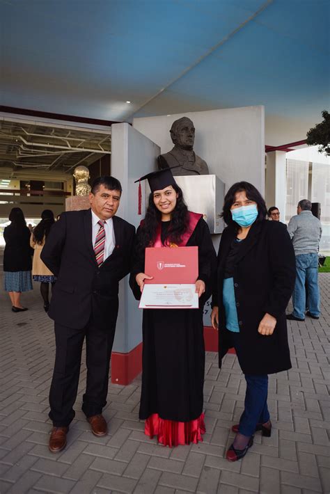 Graduacion Favez Facultad De Medicina Veterinaria Y