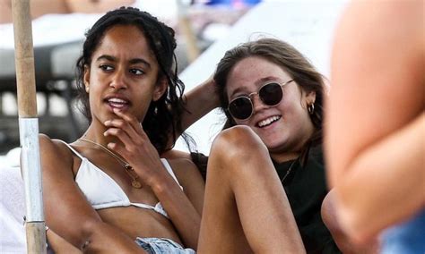 Hot Sexy New Malia Obama Bikini Pics