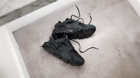 The Nike Air Huarache OG "Black Anthracite" Is Finally Returning - KLEKT Blog