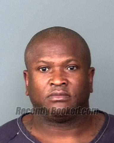 Recent Booking Mugshot For Reginald Shorter In Manatee County Florida