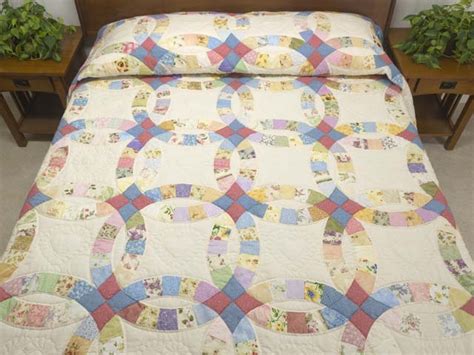 King Pastel Double Wedding Ring Quilt Hannahs Quilts