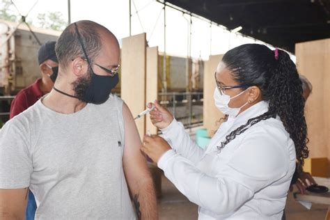 Teresina abre agendamento para dose de reforço contra Covid 19 para