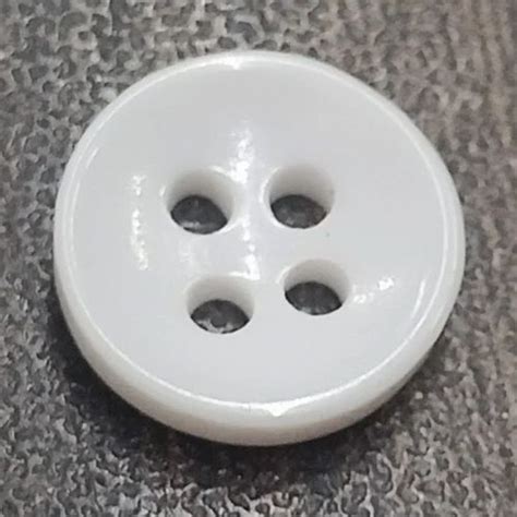 White Round Polyester Garment Button Size Dimension 18 Mm At Rs 18