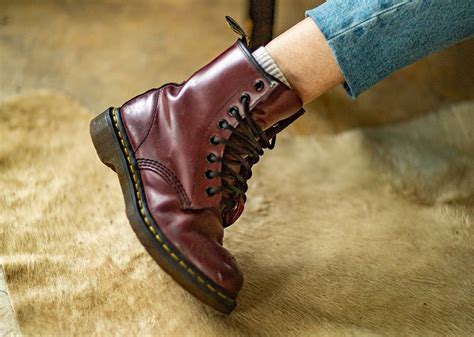 How To Clean And Take Care Of Leather Boots Quiet Household