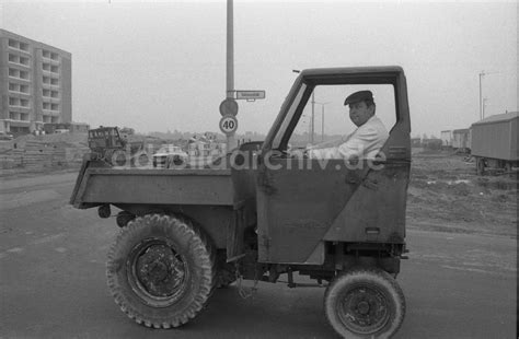 DDR Fotoarchiv Berlin Baustelle Zum Neubau Von Wohnungen Im Ortsteil