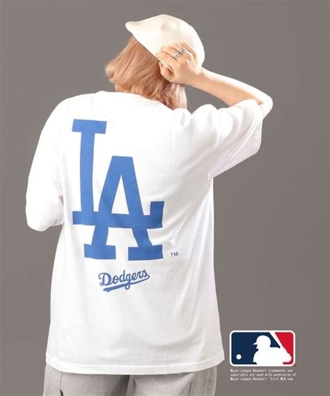 AVIREXアヴィレックスのMLBAVIREXドジャース Tシャツ Dodgers T SHIRTTシャツ カットソー WEAR