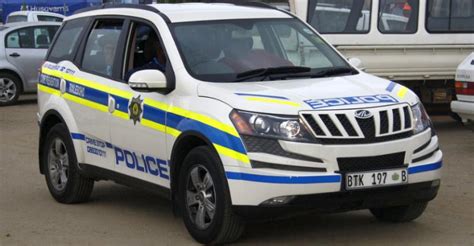 Indian SUVs used as police cars in foreign countries: Mahindra XUV500 ...