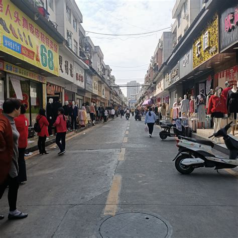 上海龙华街道大山谷图库