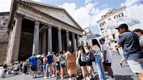 Da oggi l ingresso al Pantheon di Roma è a pagamento orari prezzi dei