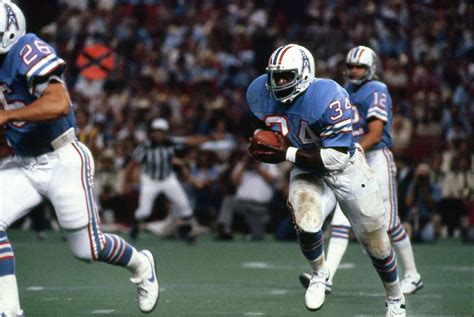 How Tennessee Titans Got Their Houston Oilers Throwback Uniforms Wrong