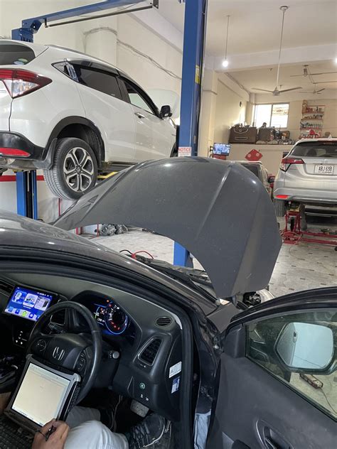 Honda Vezel Car In Pakistan Best Auto Workshop Fixmycar Pk