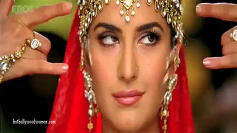 Hot Bollywood Celeb Katrina Kaif Funny And Face Photos