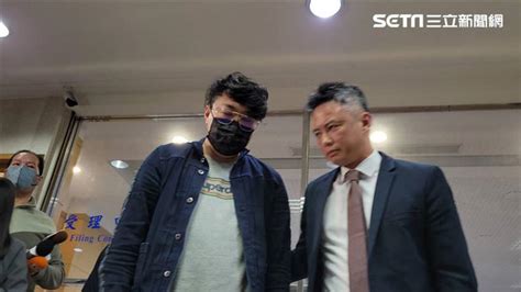 寶林茶室負責人黎仿軒首度「鞠躬道歉」 律師曝：他爸媽當時也有吃粿條