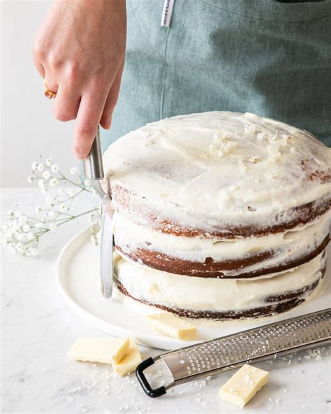 Paasbrunch naked cake met citroencème en witte chocolade Manon Van Aerschot