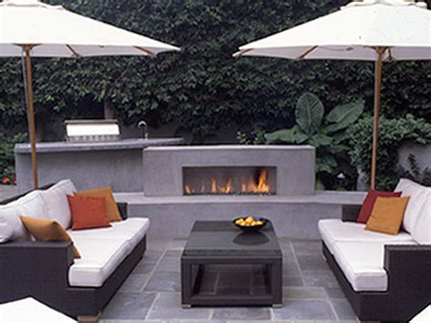 12 Amazing Outdoor Fireplaces and Fire Pits | DIY Shed, Pergola, Fence ...