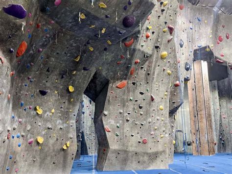 A Beginners Guide To Indoor Rock Climbing The Best Articles From The Web