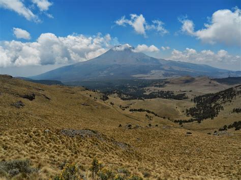 Aventuras En México Hiking Iztaccihuatl The Sleeping Woman Volcano