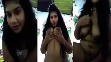 Srilankan Milk Tanker Girl Displaying Her Nude Body On Cam Desi Porn