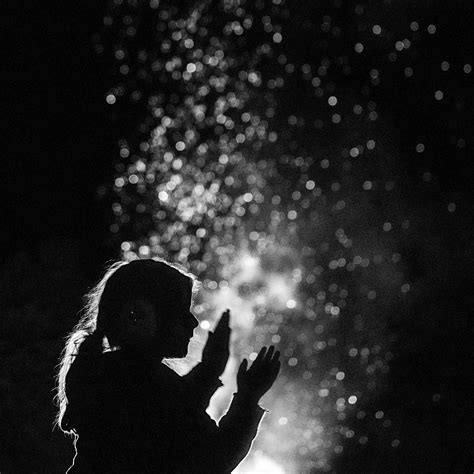 Clapping hands to the bonfire (2023) - Adrian Schaub photography