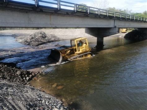 Panamá Inician trabajos de dragado y canalización de ríos en Chiriquí