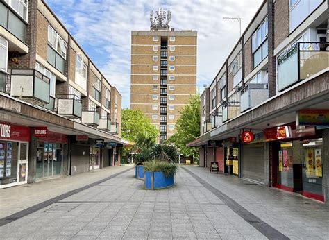 Queensway Stevenage Andy Steele Cc By Sa 2 0 Geograph Britain And