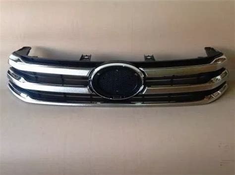 Mascara Cromada Toyota Hilux Cuotas Sin Inter S