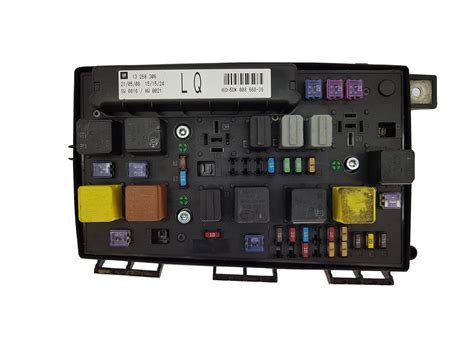 Fuse Box 13268306 LQ 5DK008668 39 Opel GM Hella