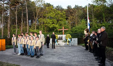 Veel Belangstelling Bij Herdenking Nationaal Oorlogsmonument