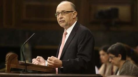 PSOE Exige La Comparecencia Urgente De Montoro En El Senado Para