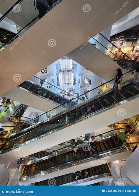 Union Mall in Bangkok Thailand Editorial Photo - Image of downtown ...