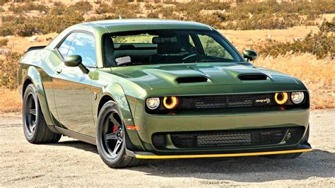 Dodge SRT Super Stock Challenger: 16 Things You Didn’t Know!