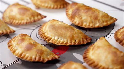 Empanadillas De Pollo Y Queso Al Horno Cocina Casera Y Fácil