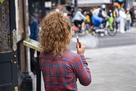 Los Expertos Afirman Que El Vapeo Y Los Cigarrillos Electr Nicos