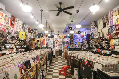 Your Guide To Record Store Day Events in Chicago