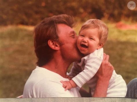 Photo Johnny Hallyday Et Sa Fille Laura Smet B B Sur L Instagram De