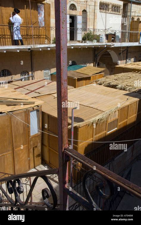 Sukkot booth hi-res stock photography and images - Alamy