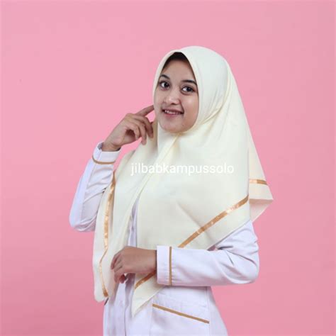 Jual Jilbab Segiempat Wolfis Putih Gading Perawat Bidan Bisa Request