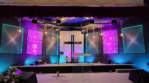 Textures in Panels - Church Stage Design Ideas - Scenic sets and stage ...