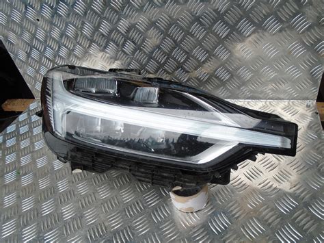 VOLVO XC60 II LAMPA PRAWA PRZÓD FULL LED 31420418 8540606171