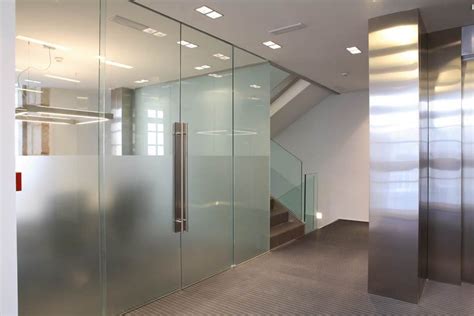 Steel International Swing Frameless Glass Doors For Office Rs 650 Square Feet Id 20190894548