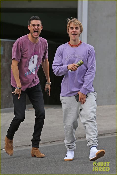 Justin Bieber Gets Goofy While Grabbing Lunch With His Churchs