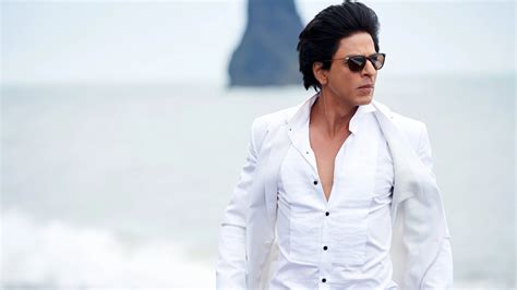 Just 20 Pictures Of Shah Rukh Khan To Make Your Weekend A Little Brighter