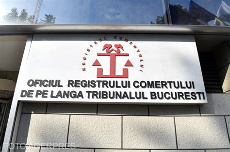 Angajații Oficiului Naţional al Registrului Comerţului intră în grevă