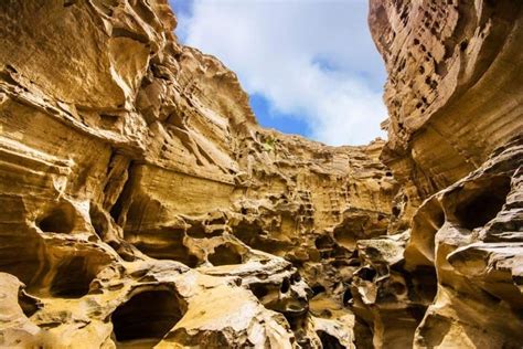 Qeshm Travel Guide Top Sights Tips Photos SURFIRAN