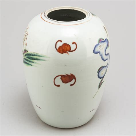 A Chinese Porcelain Jar Late Qing Dynasty Circa 1900 Bukowskis