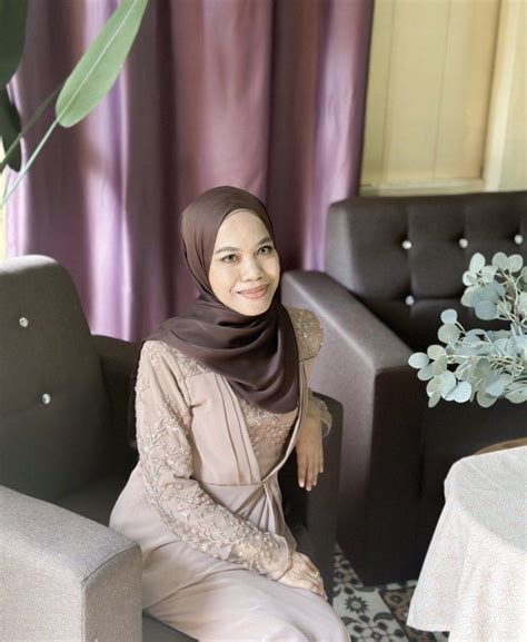 Qiszar Thriya Maharanee XS Deep Nude Raya 2023 Women S Fashion